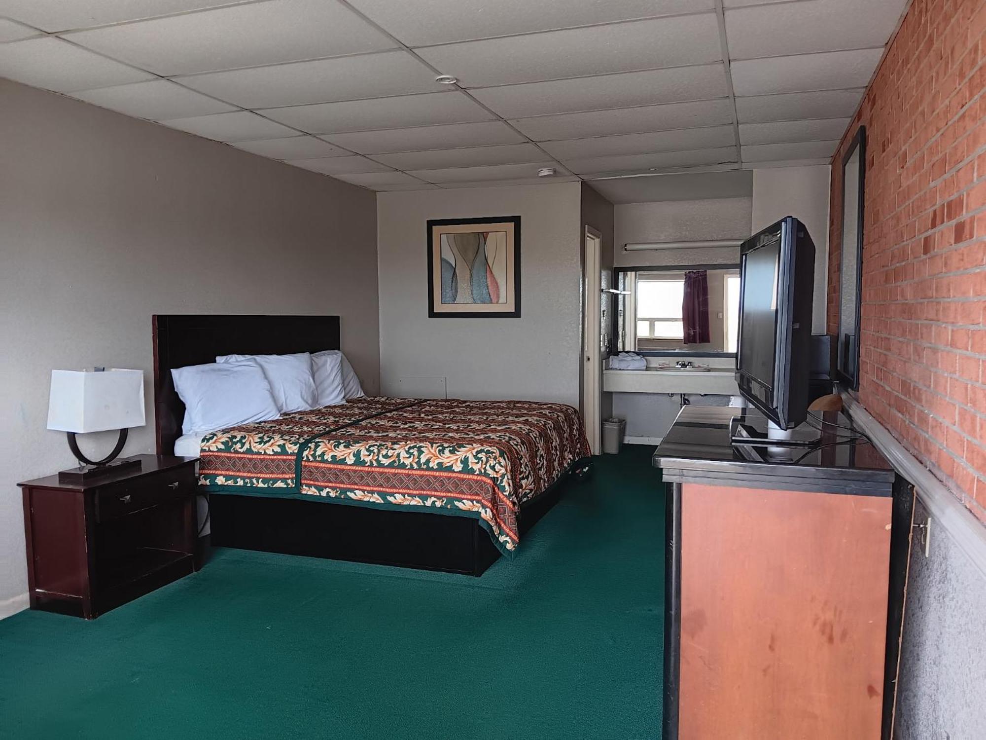 Oyo Sheldon'S Motel And Restaurant Keysville Экстерьер фото